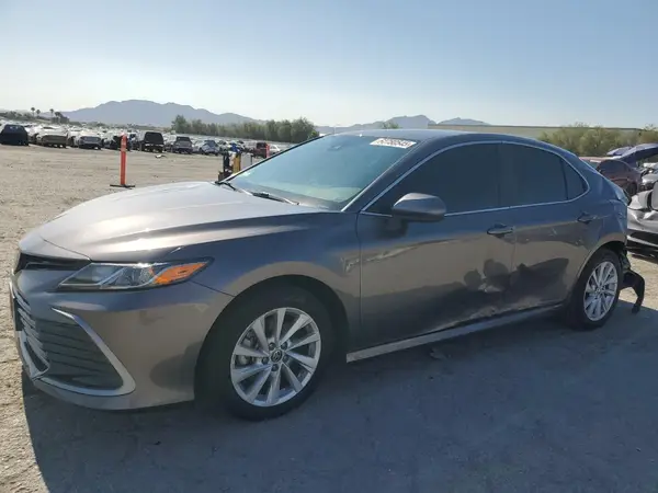4T1C11AK3MU600702 2021 TOYOTA CAMRY - Image 1