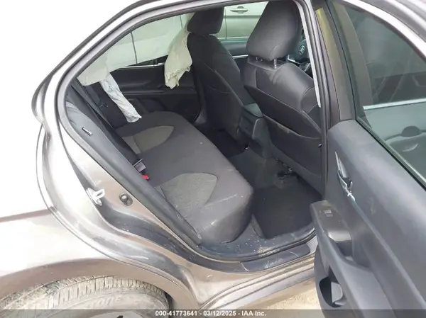 4T1C11AK3MU614549 2021 TOYOTA CAMRY - Image 8