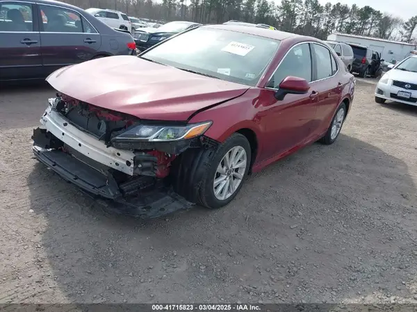 4T1C11AK3NU015376 2022 TOYOTA CAMRY - Image 2