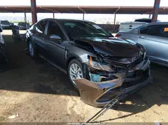 4T1C11AK3NU044652 2022 TOYOTA CAMRY