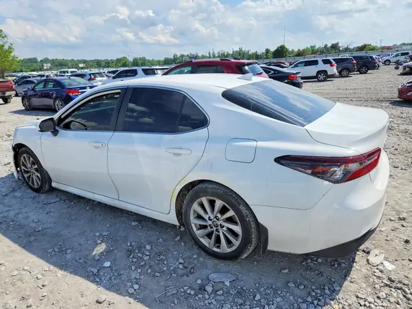 4T1C11AK3NU046451 2022 TOYOTA CAMRY - Image 2