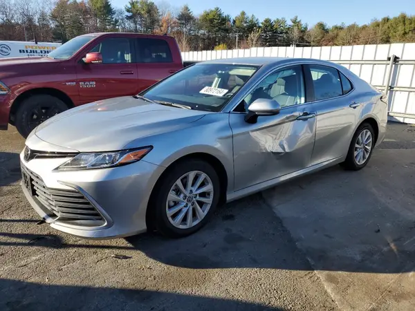 4T1C11AK3NU046983 2022 TOYOTA CAMRY - Image 1
