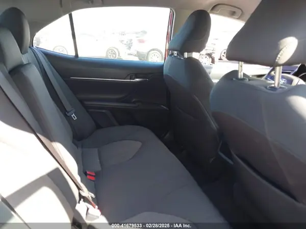 4T1C11AK3NU047552 2022 TOYOTA CAMRY - Image 8