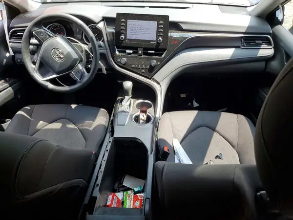 4T1C11AK3NU067803 2022 TOYOTA CAMRY - Image 8