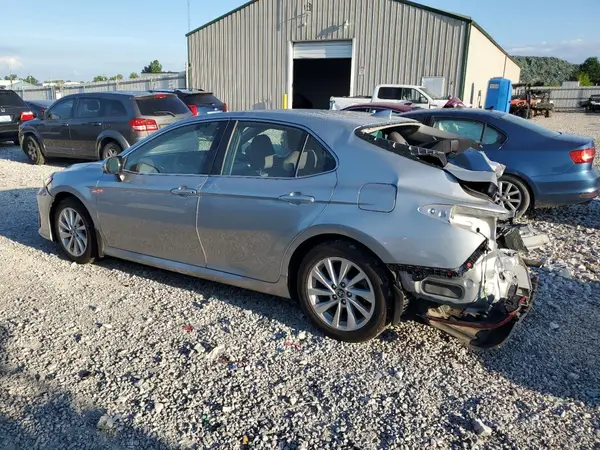 4T1C11AK3NU075139 2022 TOYOTA CAMRY - Image 2