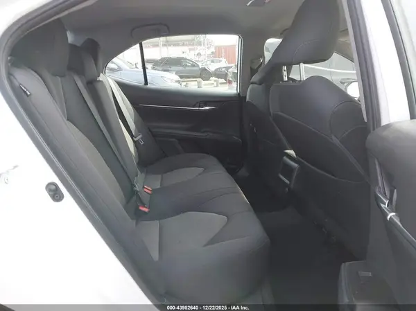 4T1C11AK3NU629506 2022 TOYOTA CAMRY - Image 8