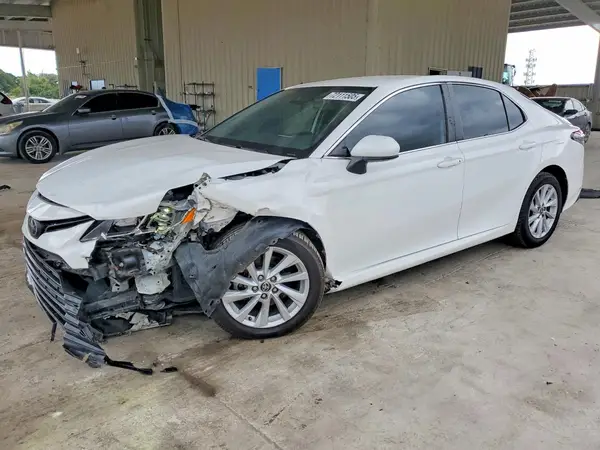 4T1C11AK3NU630123 2022 TOYOTA CAMRY - Image 1