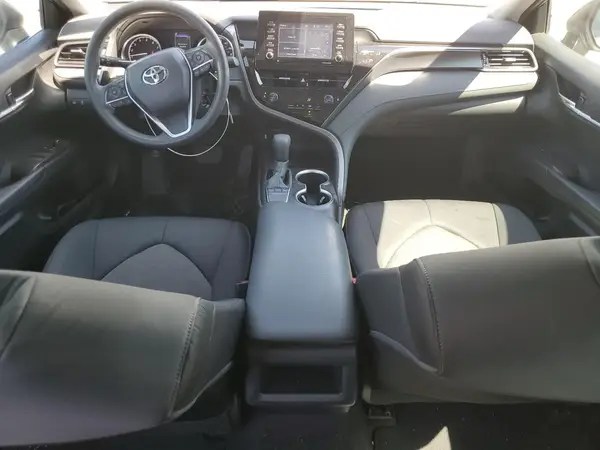 4T1C11AK3NU637945 2022 TOYOTA CAMRY - Image 8