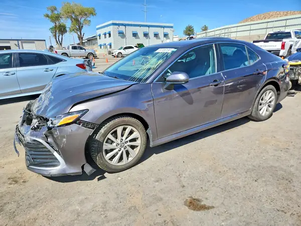 4T1C11AK3NU650646 2022 TOYOTA CAMRY - Image 1