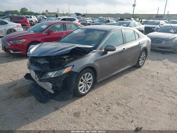 4T1C11AK3NU660030 2022 TOYOTA CAMRY - Image 2