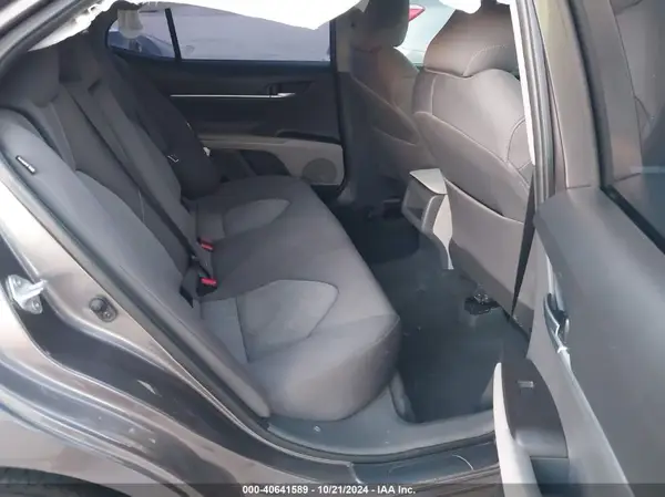 4T1C11AK3NU663624 2022 TOYOTA CAMRY - Image 8