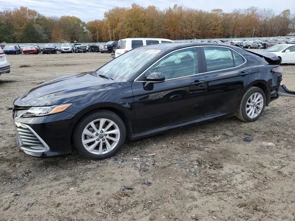 4T1C11AK3NU672548 2022 TOYOTA CAMRY - Image 1