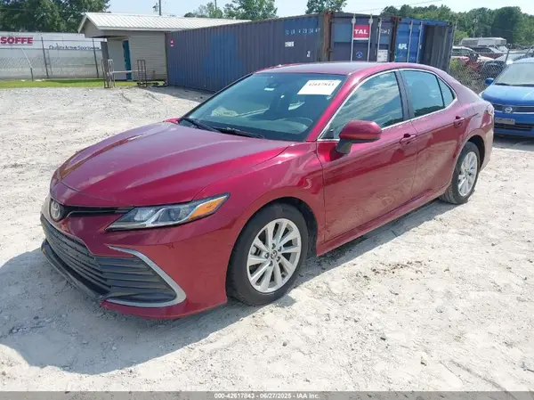 4T1C11AK3NU680861 2022 TOYOTA CAMRY - Image 2