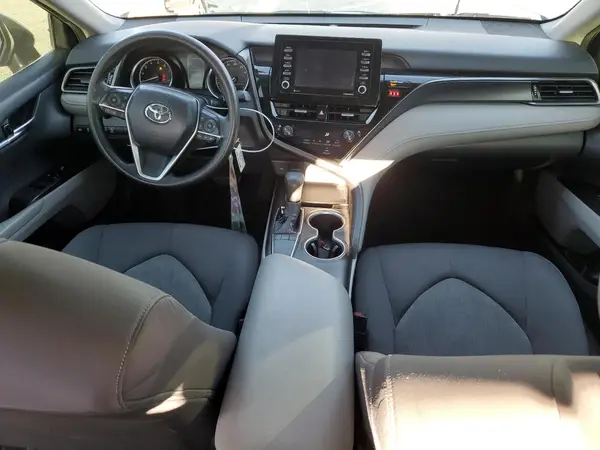 4T1C11AK3NU689740 2022 TOYOTA CAMRY - Image 8