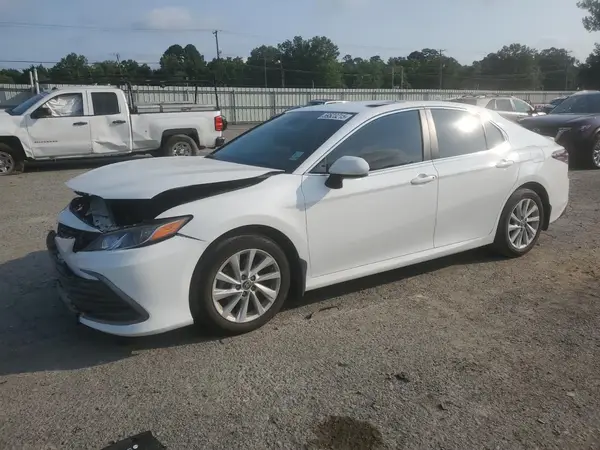 4T1C11AK3NU691939 2022 TOYOTA CAMRY - Image 1