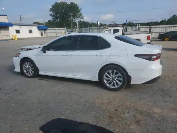 4T1C11AK3NU691939 2022 TOYOTA CAMRY - Image 2