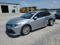 4T1C11AK3NU692525 2022 TOYOTA CAMRY