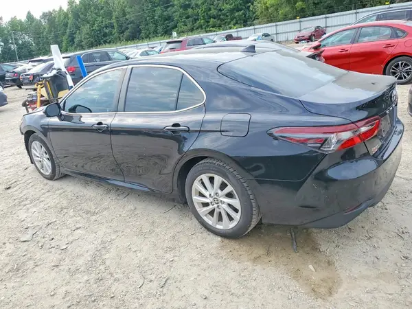 4T1C11AK3NU696624 2022 TOYOTA CAMRY - Image 2