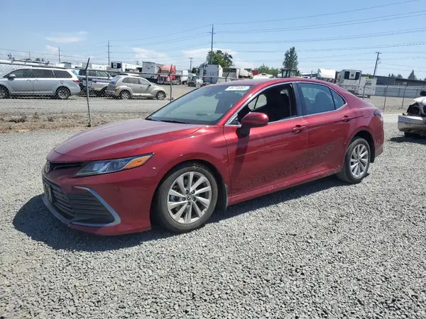 4T1C11AK3NU697014 2022 TOYOTA CAMRY - Image 1