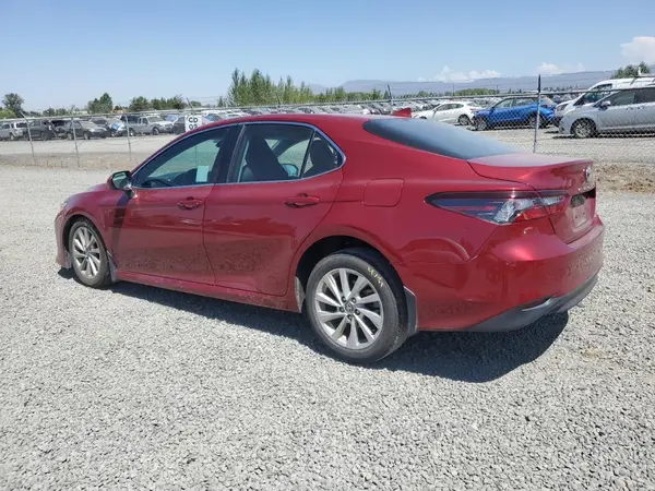 4T1C11AK3NU697014 2022 TOYOTA CAMRY - Image 2