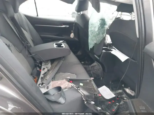 4T1C11AK3NU698888 2022 TOYOTA CAMRY - Image 8
