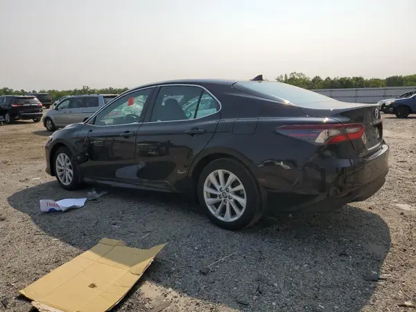 4T1C11AK3NU708870 2022 TOYOTA CAMRY - Image 2