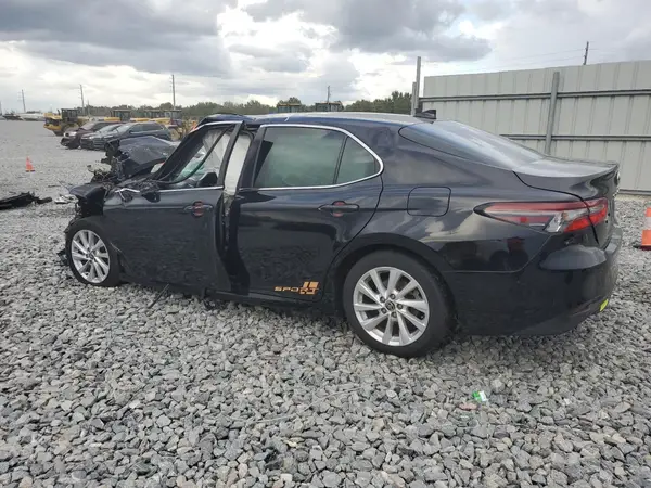 4T1C11AK3NU710148 2022 TOYOTA CAMRY - Image 2