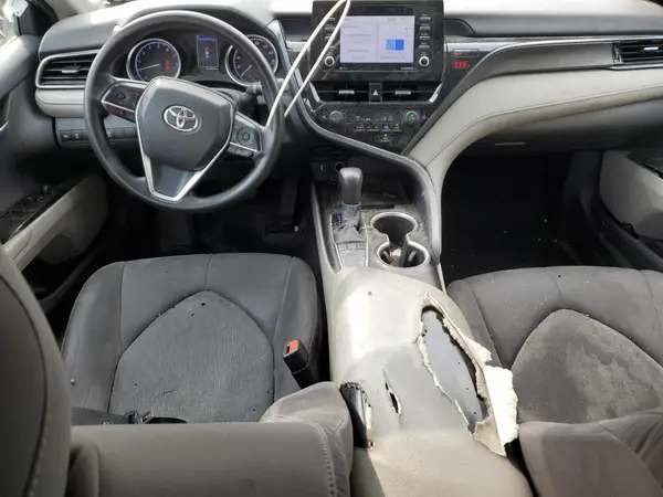 4T1C11AK3NU716483 2022 TOYOTA CAMRY - Image 8