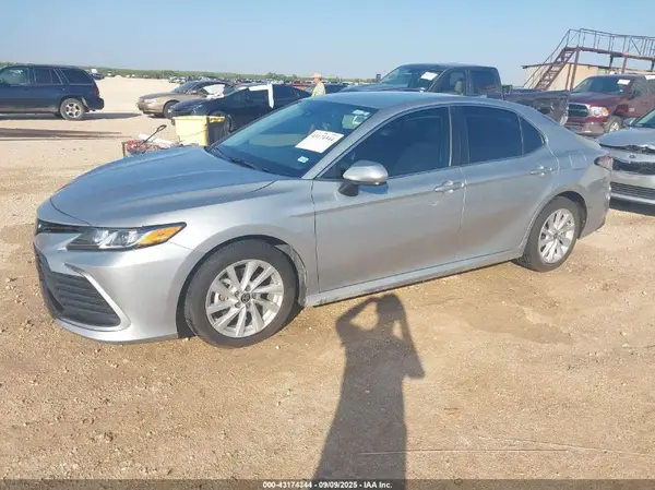 4T1C11AK3PU112435 2023 TOYOTA CAMRY - Image 2