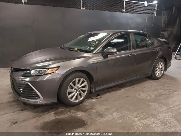 4T1C11AK3PU130160 2023 TOYOTA CAMRY - Image 2