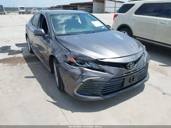 4T1C11AK3PU132281 2023 TOYOTA CAMRY - Image 1