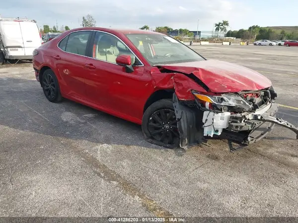4T1C11AK3PU157570 2023 TOYOTA CAMRY - Image 1