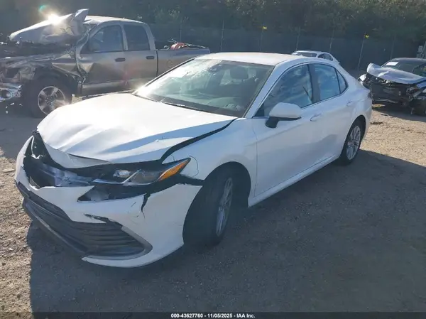 4T1C11AK3PU168746 2023 TOYOTA CAMRY - Image 2