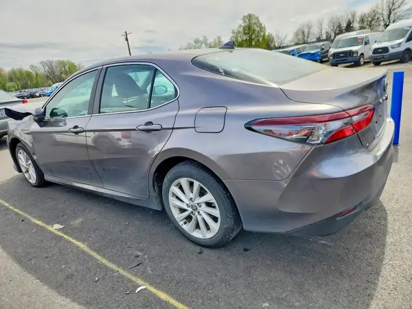 4T1C11AK3PU188043 2023 TOYOTA CAMRY - Image 2