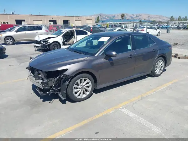 4T1C11AK3PU722769 2023 TOYOTA CAMRY - Image 2