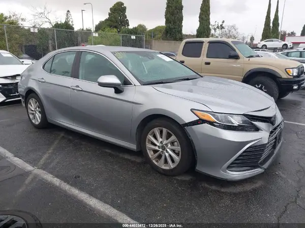 4T1C11AK3PU727986 2023 TOYOTA CAMRY - Image 1