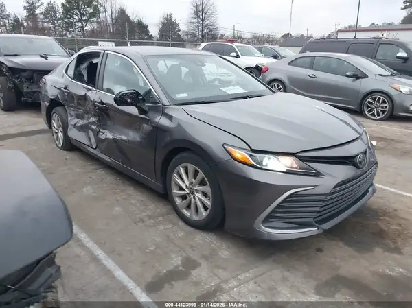 4T1C11AK3PU762060 2023 TOYOTA CAMRY - Image 1