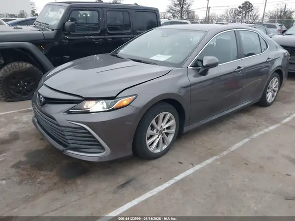 4T1C11AK3PU762060 2023 TOYOTA CAMRY - Image 2