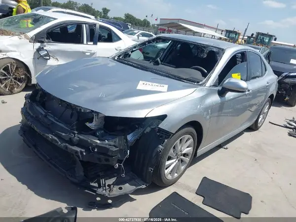 4T1C11AK3PU812620 2023 TOYOTA CAMRY - Image 2