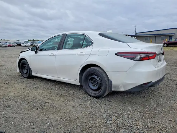 4T1C11AK3PU821043 2023 TOYOTA CAMRY - Image 2