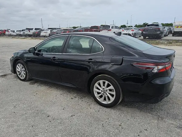 4T1C11AK3PU821978 2023 TOYOTA CAMRY - Image 2