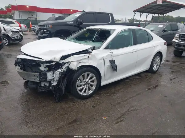 4T1C11AK3PU838263 2023 TOYOTA CAMRY - Image 2