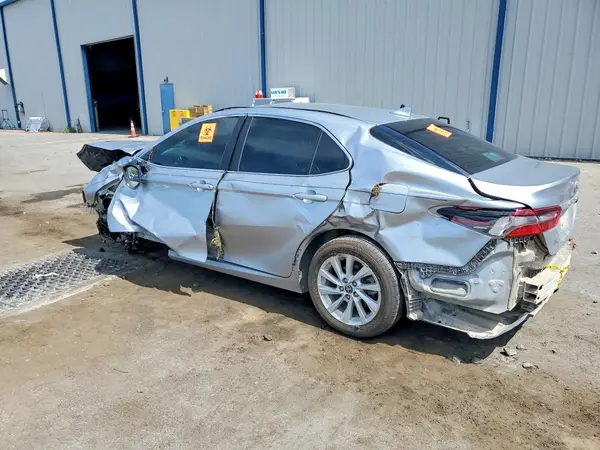 4T1C11AK3PU839557 2023 TOYOTA CAMRY - Image 2
