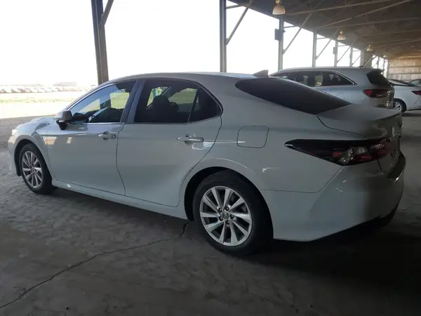 4T1C11AK3RU205801 2024 TOYOTA CAMRY - Image 2