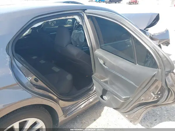 4T1C11AK3RU211923 2024 TOYOTA CAMRY - Image 8