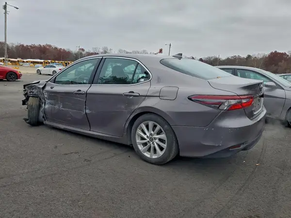 4T1C11AK3RU222551 2024 TOYOTA CAMRY - Image 2