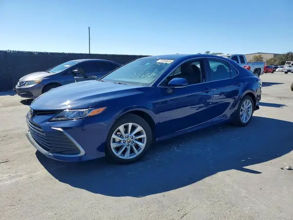 4T1C11AK3RU238653 2024 TOYOTA CAMRY - Image 1