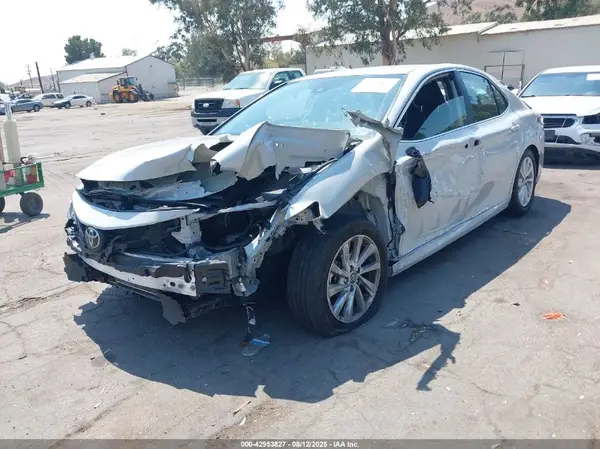 4T1C11AK3RU249605 2024 TOYOTA CAMRY - Image 2