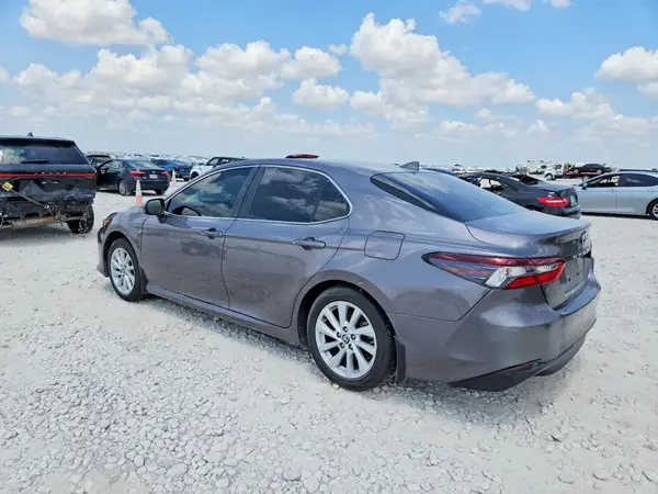4T1C11AK3RU256716 2024 TOYOTA CAMRY - Image 2