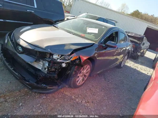 4T1C11AK3RU847743 2024 TOYOTA CAMRY - Image 2